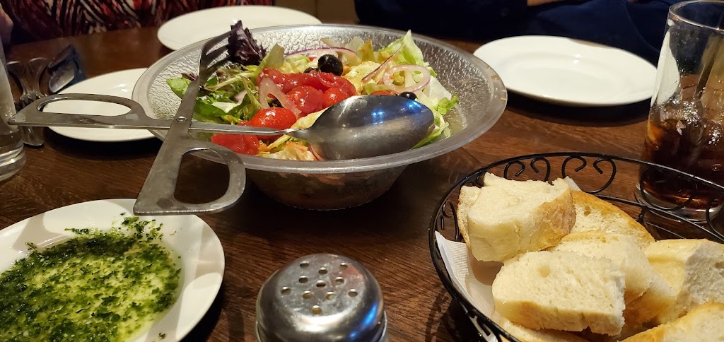 Nicolinnis Chophouse | restaurant | 6580 Ironwood Blvd, Canfield, OH 44406, USA | 3302863191 OR +1 330-286-3191