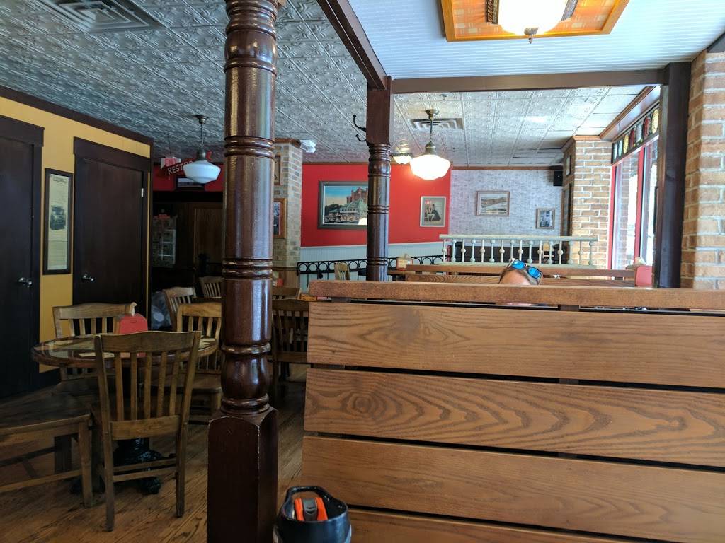 Potbelly Sandwich Shop | restaurant | 564 State St, Madison, WI 53703, USA | 6082599553 OR +1 608-259-9553