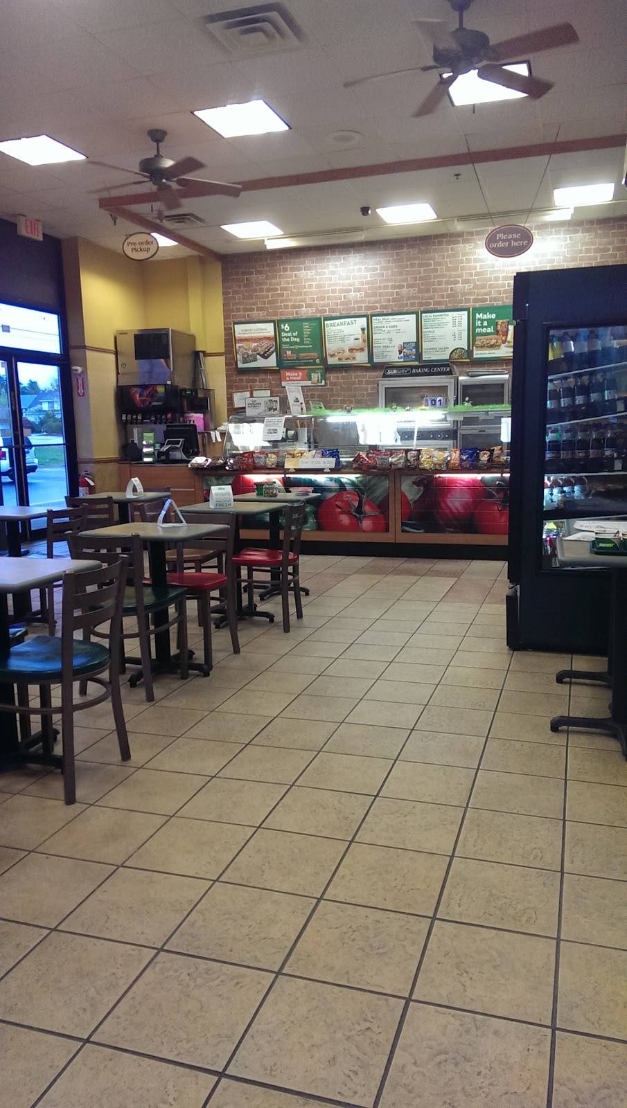 Subway | restaurant | 553 Mast Rd, Goffstown, NH 03045, USA | 6039287601 OR +1 603-928-7601