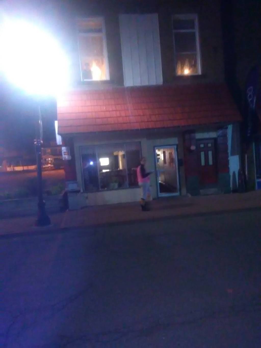 Dicarlos Original Pizza | restaurant | 224 N 4th St, Toronto, OH 43964, USA | 7405375555 OR +1 740-537-5555