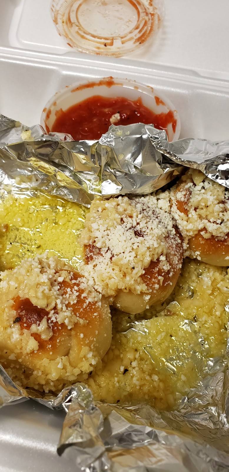 Zippoz Pizza | meal delivery | 3950 S US Hwy 17 92 #1024, Casselberry, FL 32707, USA | 4079605209 OR +1 407-960-5209