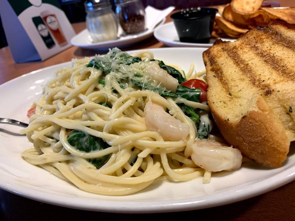 Boston Pizza | restaurant | 14 Pinebush Rd, Cambridge, ON N1R 8K5, Canada | 5196209100 OR +1 519-620-9100