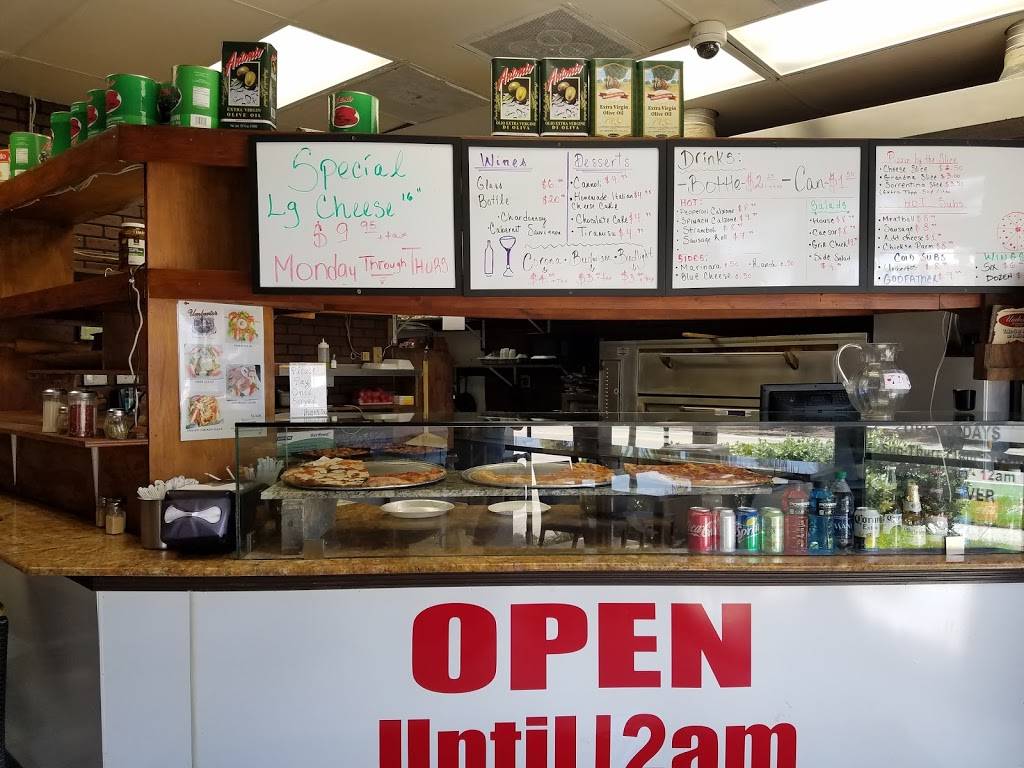 Umbertos Pizza | restaurant | 233 SE 20th Ave, Deerfield Beach, FL 33441, USA | 9544217200 OR +1 954-421-7200