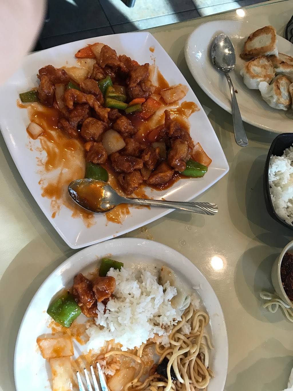 Kung Fu Noodle | restaurant | 3122 N Campbell Ave #100, Tucson, AZ 85719, USA | 5208817800 OR +1 520-881-7800