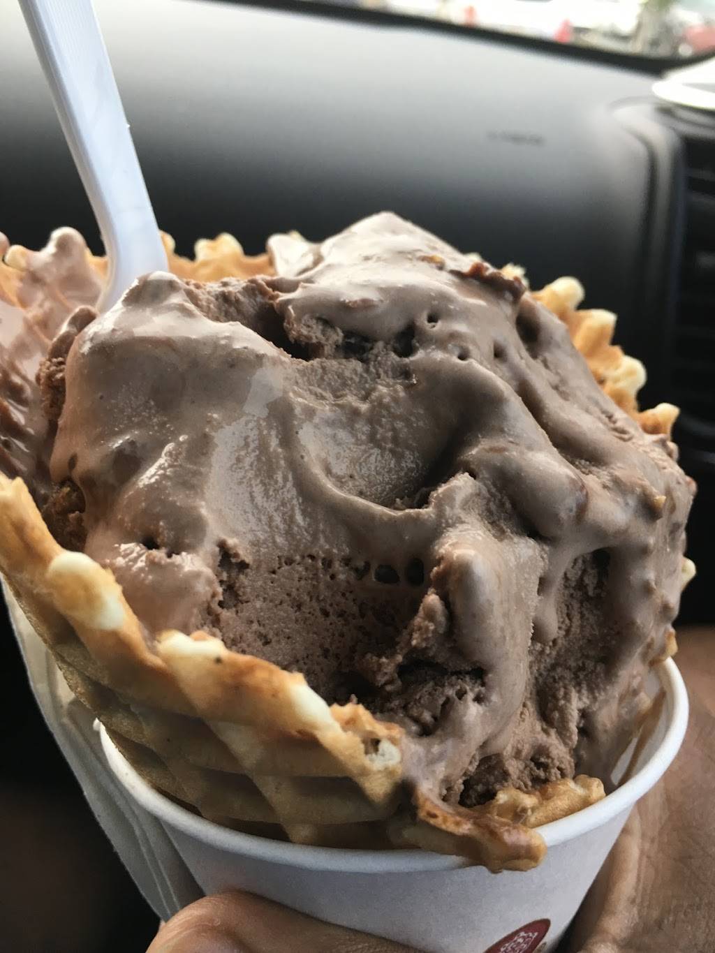 Cold Stone Creamery | bakery | 944 Colonial Grand Ln, Lake Mary, FL 32746, USA | 4078330320 OR +1 407-833-0320