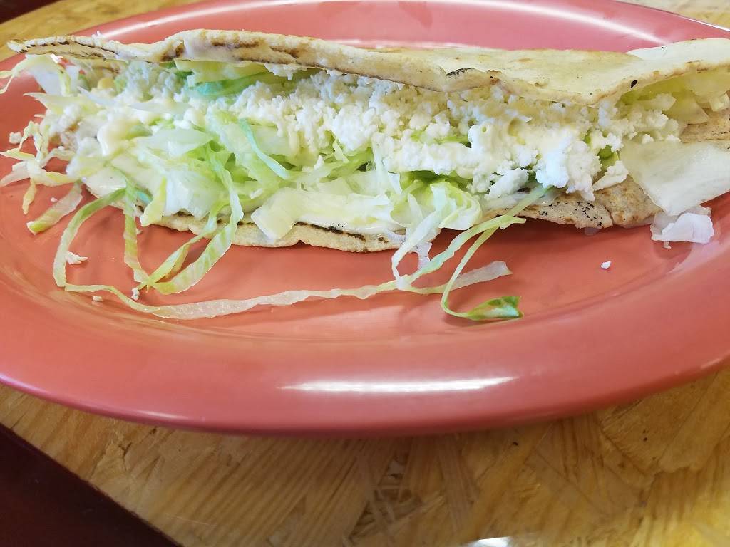 Taqueria Hot Wing | restaurant | 11250 GA-9, Roswell, GA 30076, USA | 4046475452 OR +1 404-647-5452