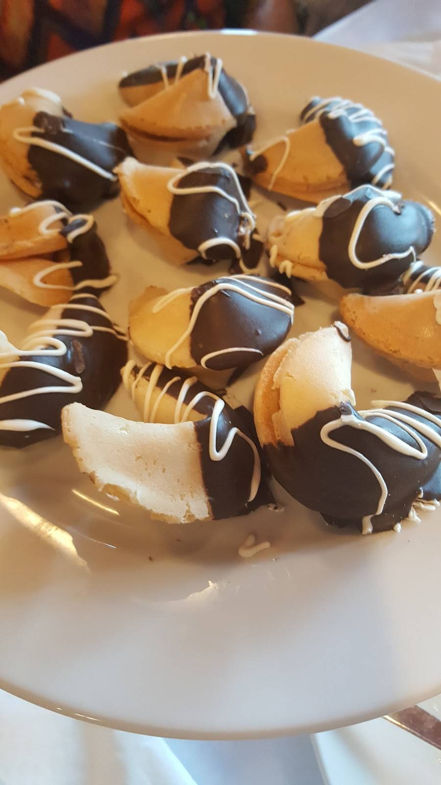 New Moon Restaurant | restaurant | 28281 Newhall Ranch Rd, Valencia, CA 91355, USA | 6612574321 OR +1 661-257-4321