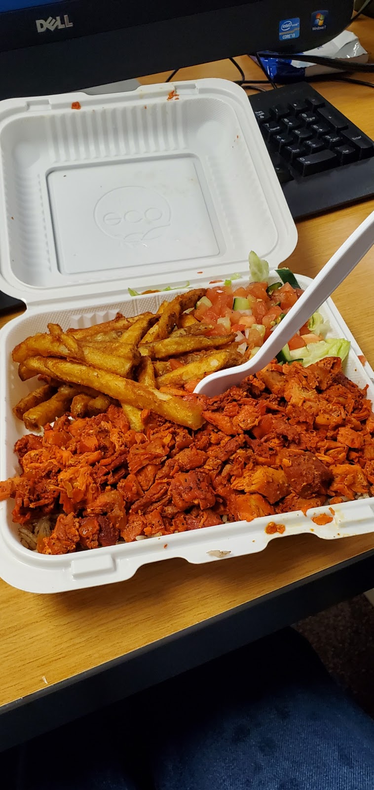 Halal Munchies | restaurant | 120-36 Queens Blvd, Queens, NY 11415, USA | 9293860102 OR +1 929-386-0102