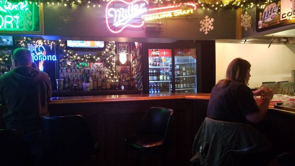 Lily Lake Resort | restaurant | 7910 328th Ave, Burlington, WI 53105, USA | 2625372848 OR +1 262-537-2848