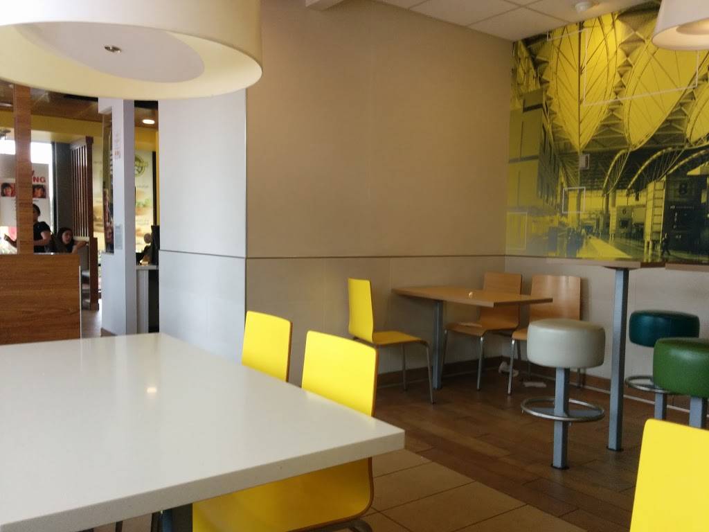 McDonalds | cafe | 381 S Airport Blvd, South San Francisco, CA 94080, USA | 6508716018 OR +1 650-871-6018