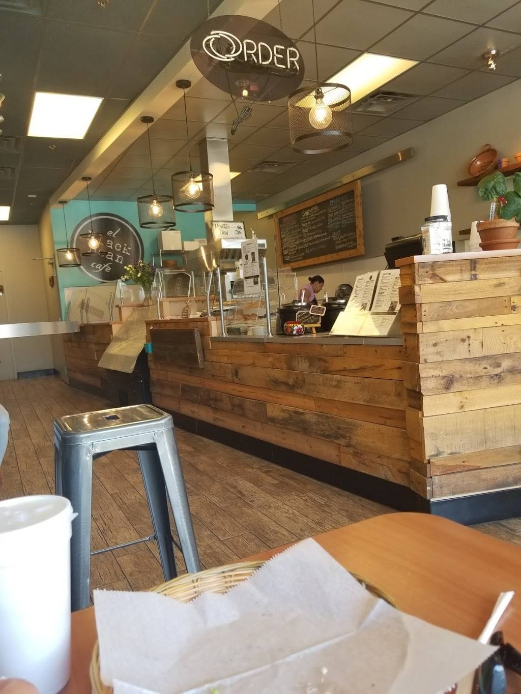 El Black Bean Cafe | restaurant | 7750 Okeechobee Blvd #15, West Palm Beach, FL 33411, USA | 5614691081 OR +1 561-469-1081