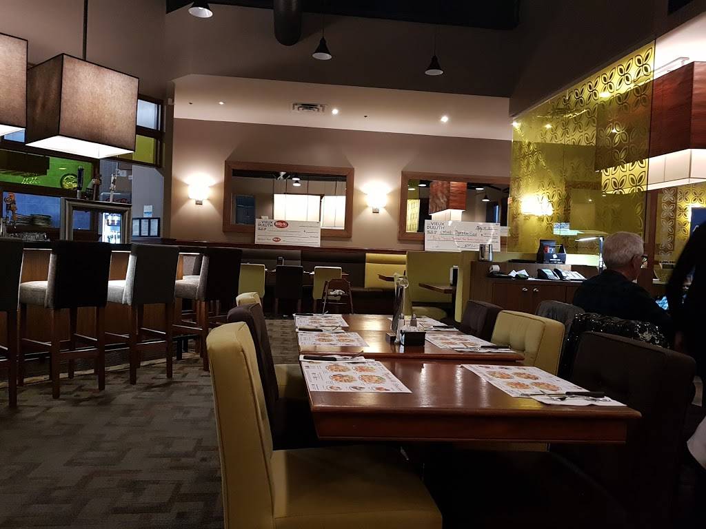 Au Vieux Duluth Cornwall | restaurant | 1140-A Brookdale Ave, Cornwall, ON K6J 4P4, Canada | 6139337000 OR +1 613-933-7000