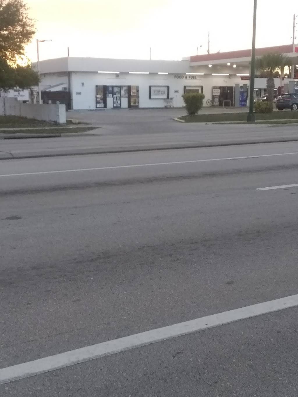 Kinfolk Southern Eats & Treats, LLC. | restaurant | 1410 N 25th St, Fort Pierce, FL 34947, USA | 7728824188 OR +1 772-882-4188