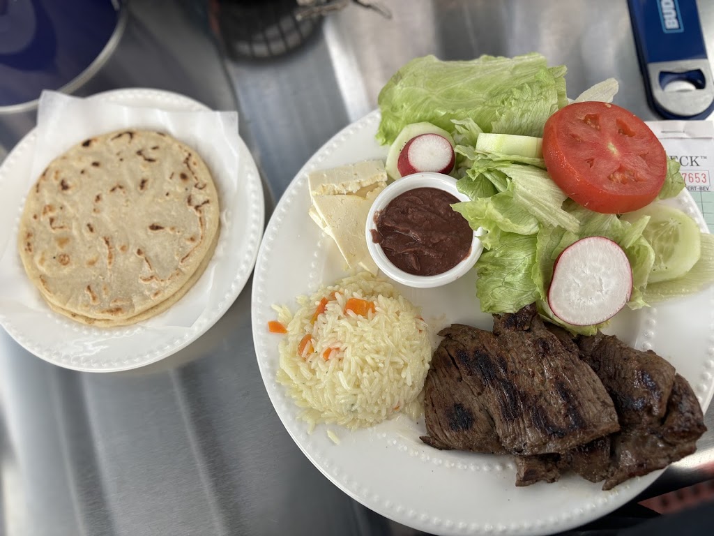 Las Carolinas Restaurant | restaurant | 13127 Hiram Clarke Rd Suite A, Houston, TX 77045, USA | 7138731004 OR +1 713-873-1004