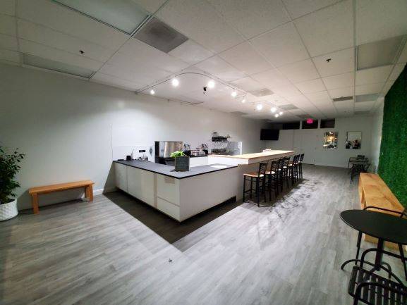 Blend | restaurant | 8391 Folsom Blvd Suite 8, Sacramento, CA 95826, USA | 9163993112 OR +1 916-399-3112