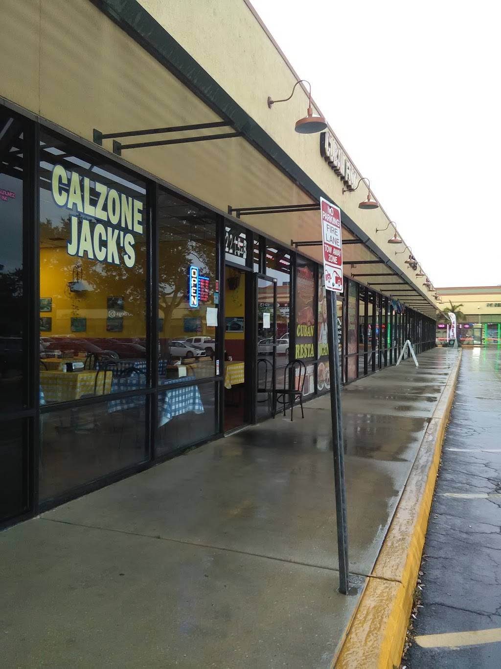 Calzone Jacks | meal takeaway | 2215 Winkler Ave, Fort Myers, FL 33901, USA | 2393374646 OR +1 239-337-4646