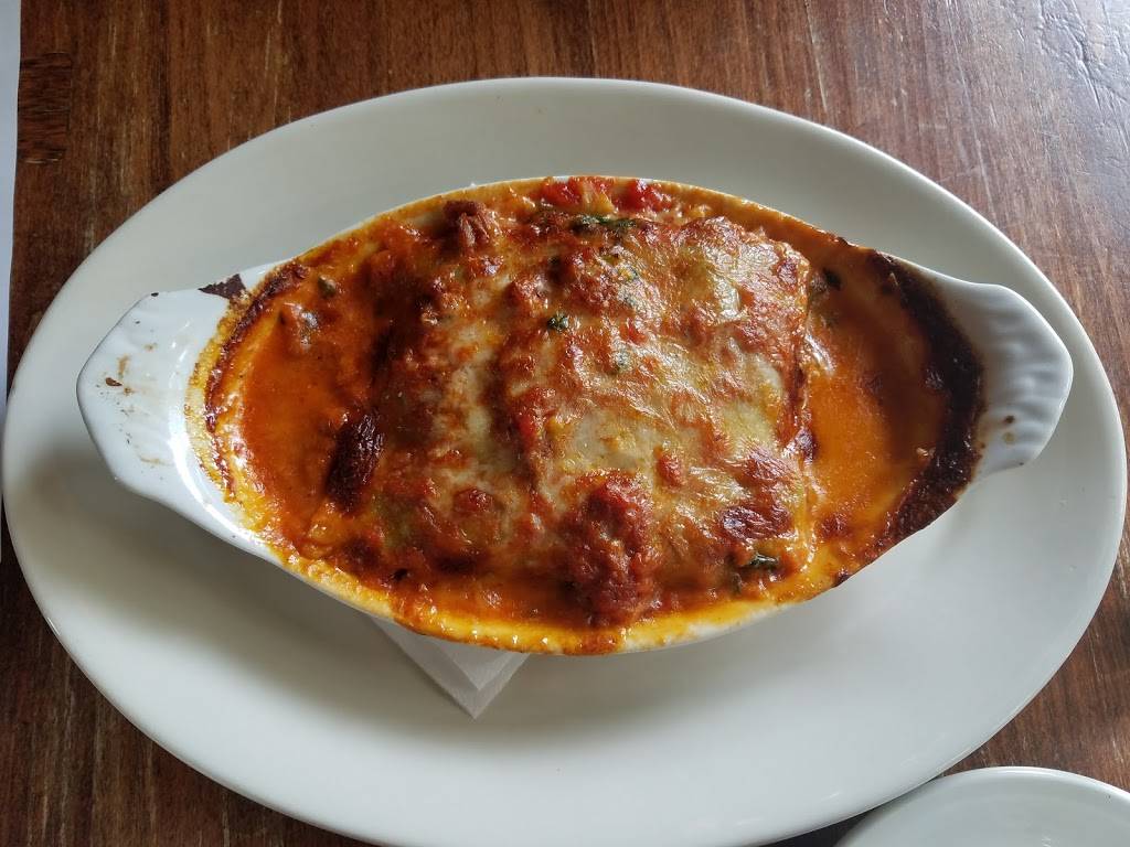 Sonoma Wine Shop / La Bodega Kitchen | restaurant | 2295 Gravenstein Hwy S, Sebastopol, CA 95472, USA | 7078271832 OR +1 707-827-1832