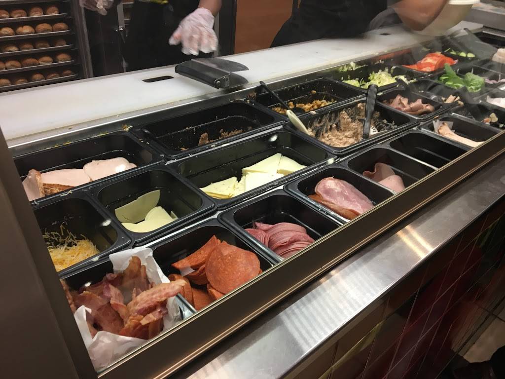 Subway Restaurants | restaurant | 50 Massachusetts Ave NE, Washington, DC 20002, USA | 2022169310 OR +1 202-216-9310