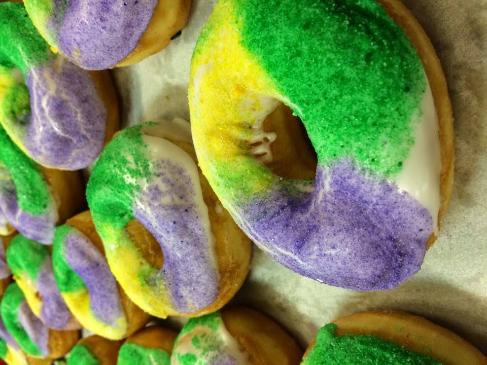 Sweet Things & Grill | restaurant | 1011 Veterans Memorial Blvd, Metairie, LA 70005, USA | 5048341845 OR +1 504-834-1845