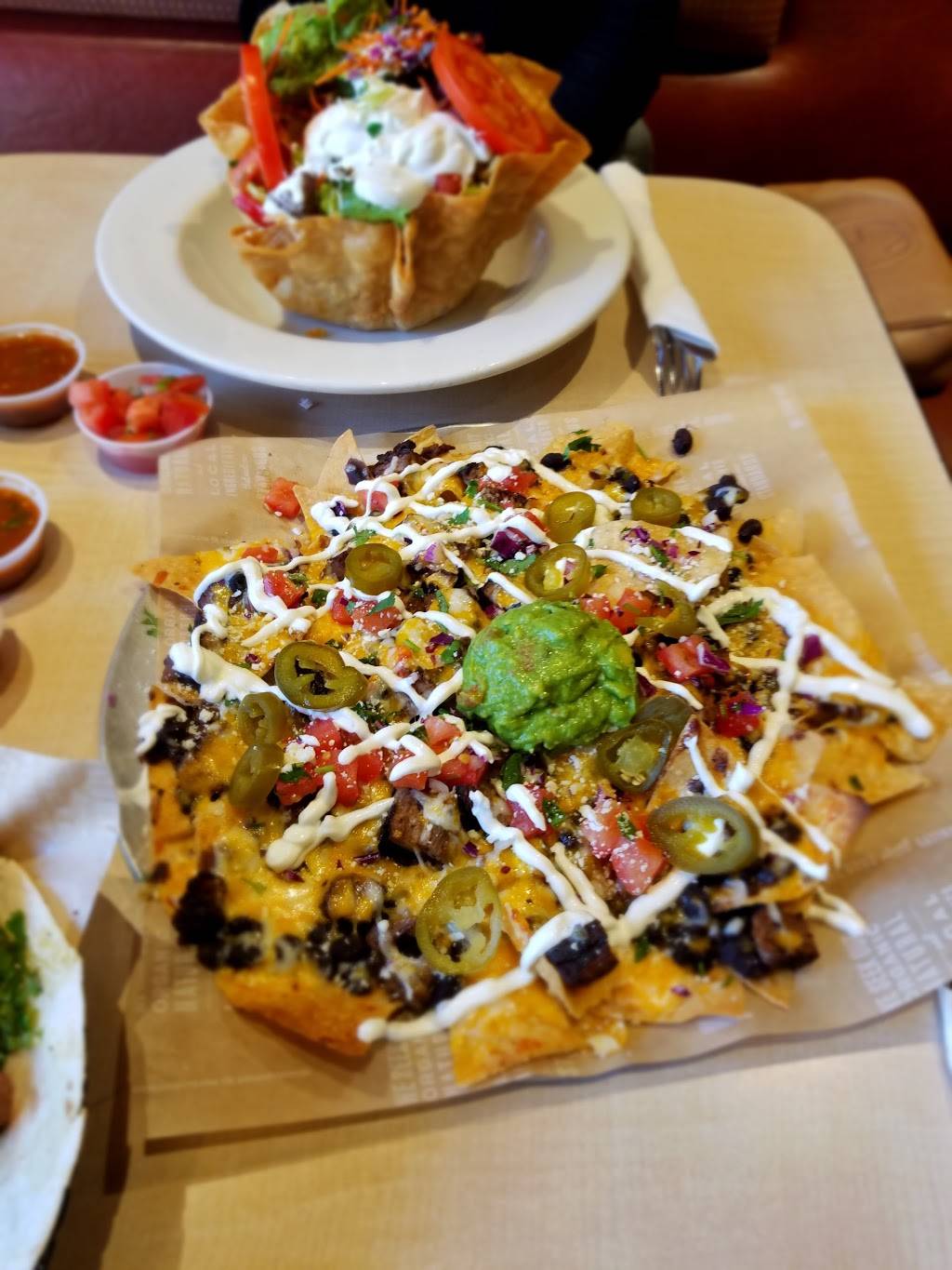 Sharkys Woodfired Mexican Grill | restaurant | 13238 Burbank Blvd, Sherman Oaks, CA 91401, USA | 8187852533 OR +1 818-785-2533