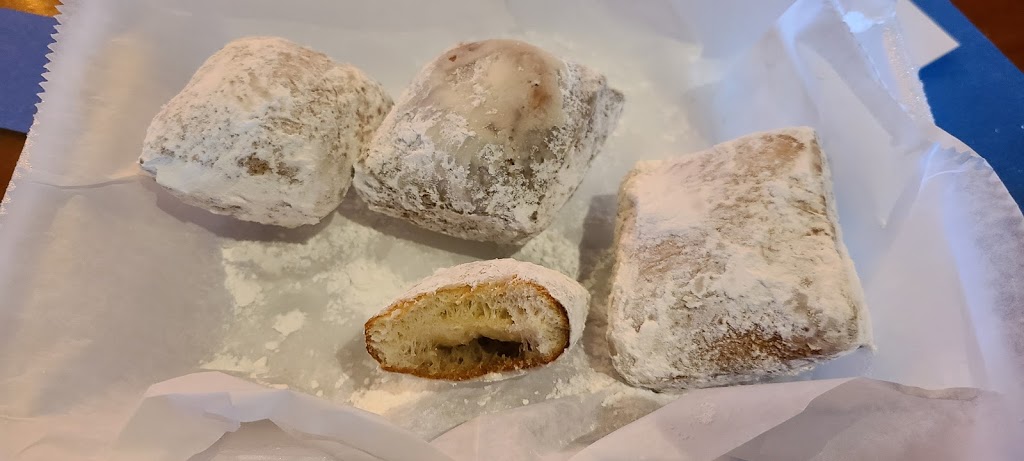 The Houndstooth | night club | 1300 University Blvd, Tuscaloosa, AL 35401, USA | 2057528444 OR +1 205-752-8444