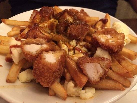 Mikes | restaurant | 2995 Boulevard Dagenais O, Laval, QC H7P 1T3, Canada | 4506251518 OR +1 450-625-1518