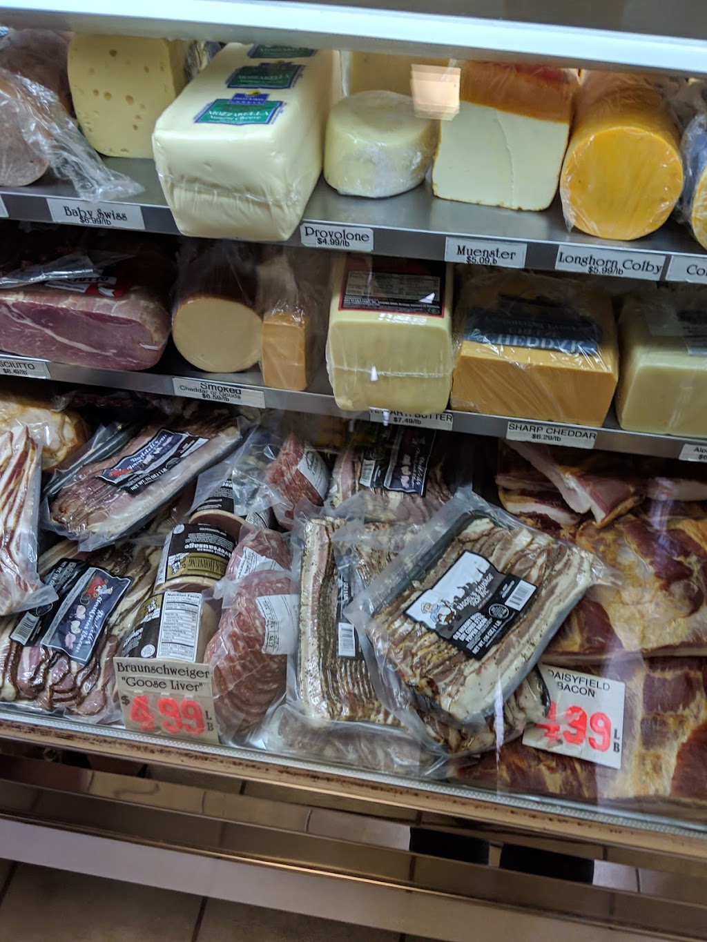 Raddells Sausage Shop Inc | restaurant | 478 E 152nd St, Cleveland, OH 44110, USA | 2164861944 OR +1 216-486-1944