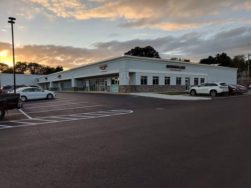 Bangkok Café | restaurant | 10 Foxborough Blvd, Foxborough, MA 02035, USA | 5085438424 OR +1 508-543-8424