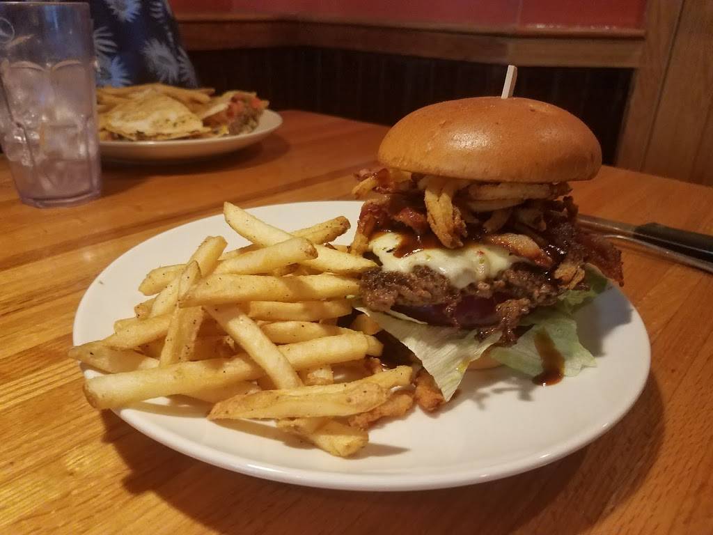 Applebees Grill + Bar | restaurant | 4619 S Lincoln Ave, York, NE 68467, USA | 4023623700 OR +1 402-362-3700