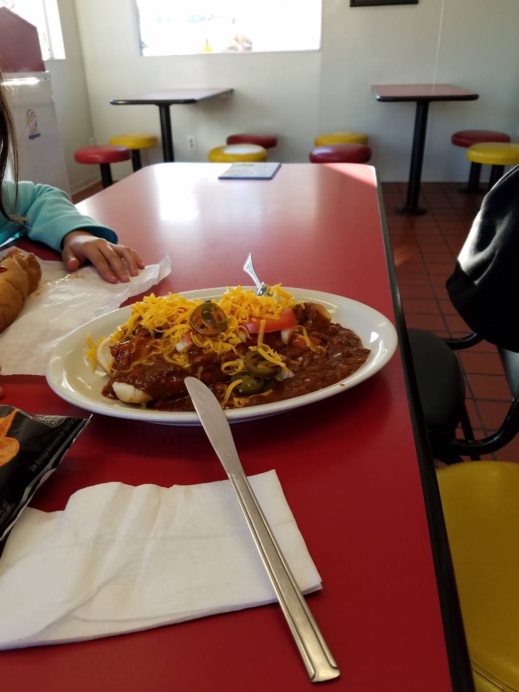 Sams Dog House | restaurant | 3857 San Pablo Dam Rd, El Sobrante, CA 94803, USA | 5102238870 OR +1 510-223-8870