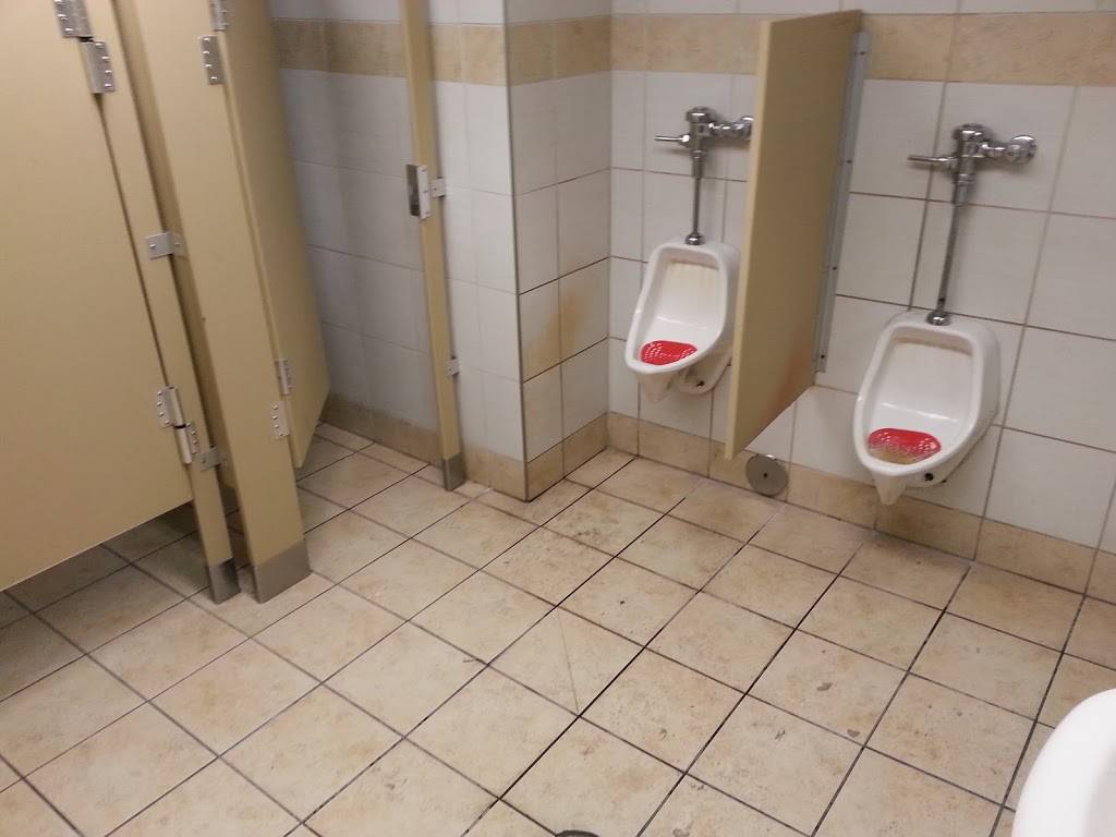 Subway | restaurant | 8532 NC-33, Whitakers, NC 27891, USA | 2524372333 OR +1 252-437-2333