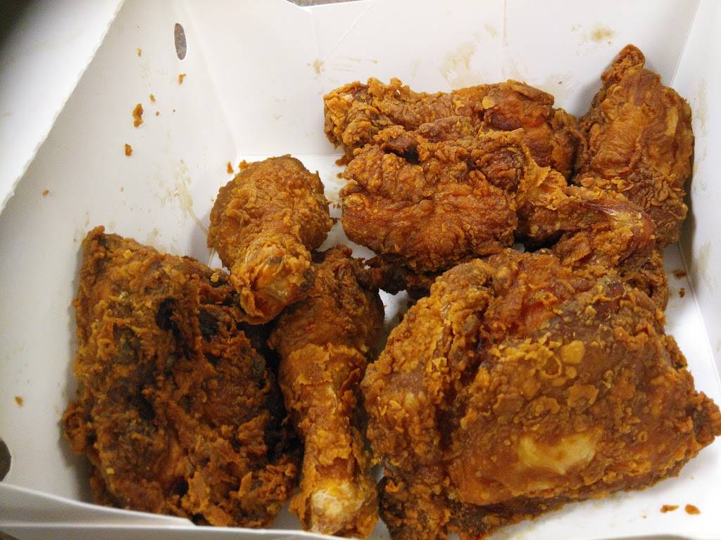 Churchs Chicken | restaurant | 3900 Indiana Ave, Kansas City, MO 64130, USA | 8169239882 OR +1 816-923-9882