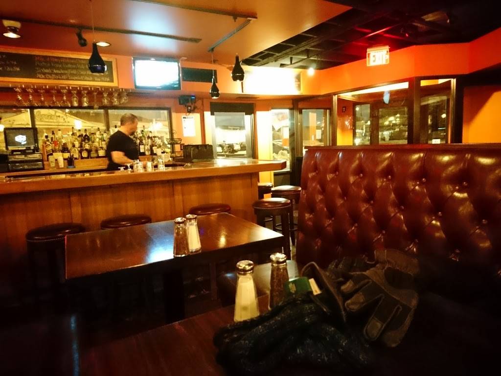 Elis East | restaurant | 815 E Hennepin Ave, Minneapolis, MN 55413, USA | 6123310031 OR +1 612-331-0031