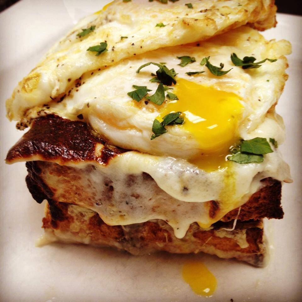 Vittorios | restaurant | 184 Broadway, Amityville, NY 11701, USA | 6312643333 OR +1 631-264-3333