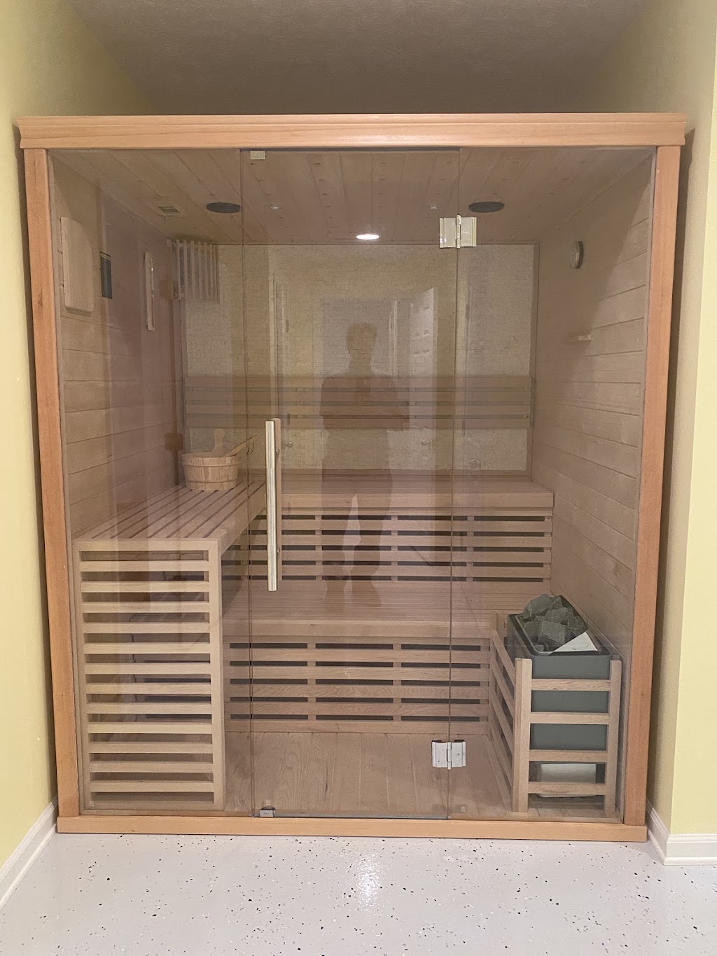 wallmasters | restaurant | 1479 Fortner Dr, Indianapolis, IN 46231, USA | 3175884787 OR +1 317-588-4787