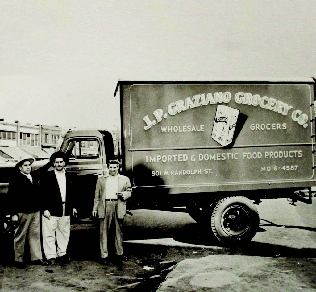J.P. Graziano Grocery | restaurant | 901 W Randolph St, Chicago, IL 60607, USA | 3126664587 OR +1 312-666-4587