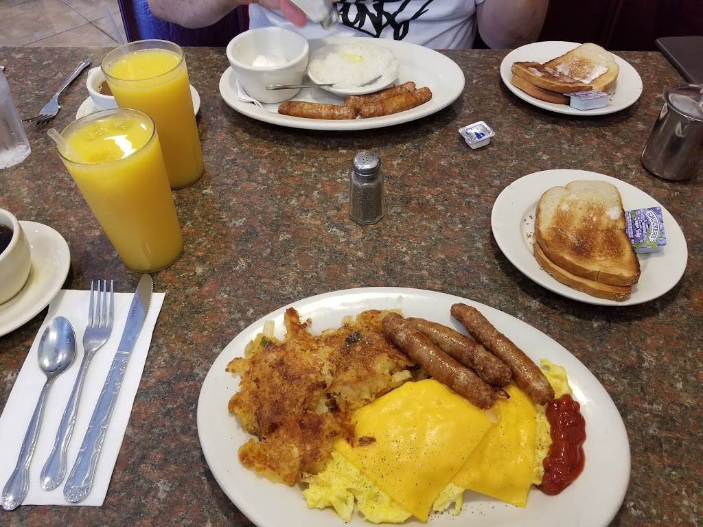 Lollipops Diner | restaurant | 15331 Cross Island Pkwy, Whitestone, NY 11357, USA | 7187464756 OR +1 718-746-4756