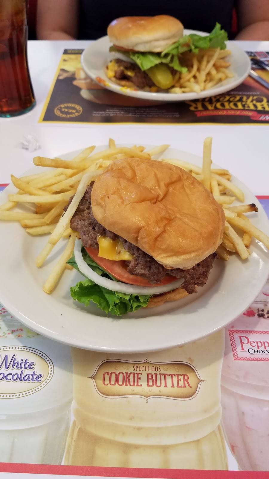 Steak n Shake | restaurant | 8420 Springboro Rd, Miamisburg, OH 45342, USA | 9374361949 OR +1 937-436-1949