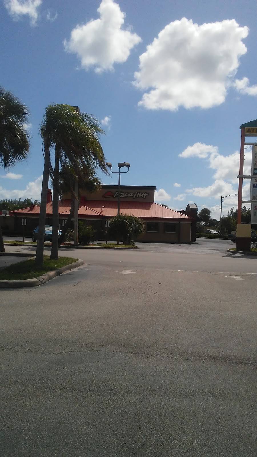 Pizza Hut | meal delivery | 6170 S Congress Ave, Lantana, FL 33462, USA | 5619676733 OR +1 561-967-6733