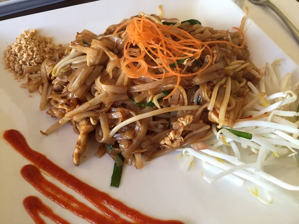 Jasmine Blossom Thai Cuisine | restaurant | 6520 Hollis St, Emeryville, CA 94608, USA | 5107880766 OR +1 510-788-0766