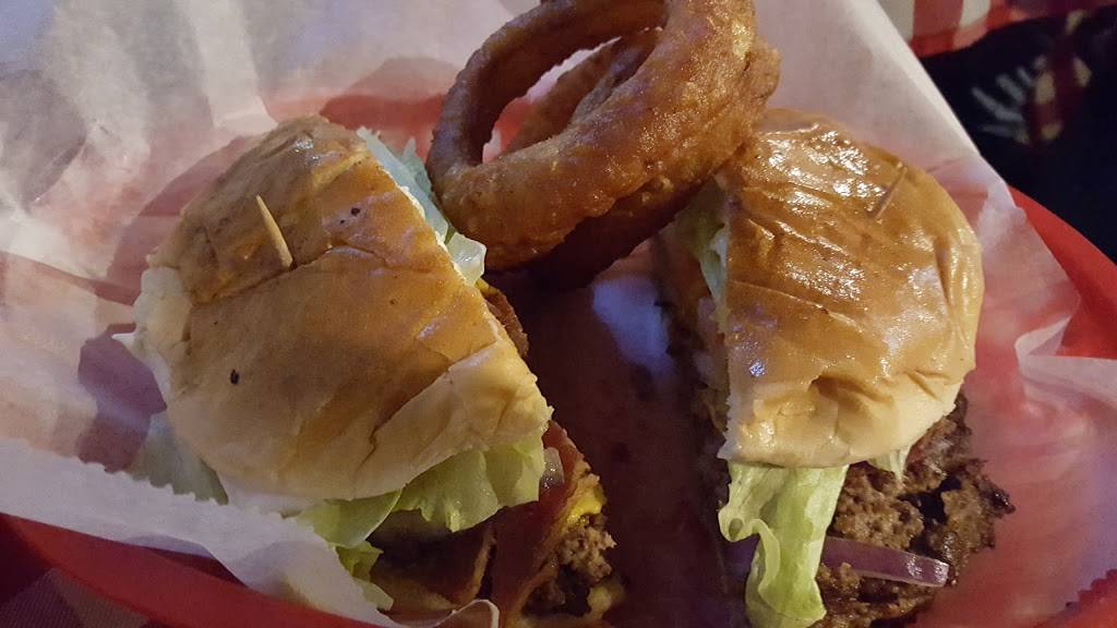 Blackjack Pizza | restaurant | 2536 Martin Luther King Jr Blvd, Dallas, TX 75215, USA | 2145651025 OR +1 214-565-1025