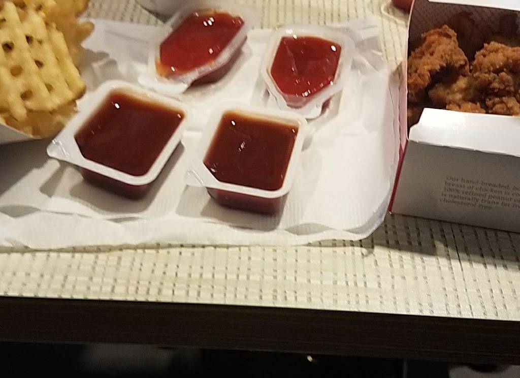 Chick-fil-A | restaurant | 1625 SW Wanamaker Rd, Topeka, KS 66604, USA | 7852722610 OR +1 785-272-2610