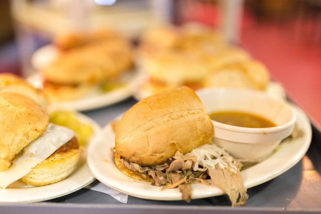 Vinces Spaghetti | restaurant | 1206 W Holt Blvd, Ontario, CA 91762, USA | 9099867074 OR +1 909-986-7074