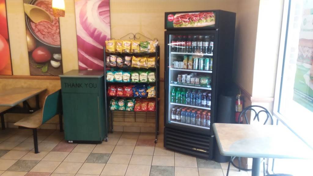 Subway Restaurants | restaurant | 5839 SW 75th Street Suite 107 Phase IIA, Tower Square Shopping Center, Gainesville, FL 32608, USA | 3523777178 OR +1 352-377-7178