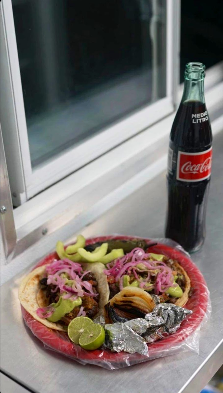 Taqueria La Rosca | restaurant | 4846 S Central Ave, Phoenix, AZ 85040, USA | 6232819344 OR +1 623-281-9344