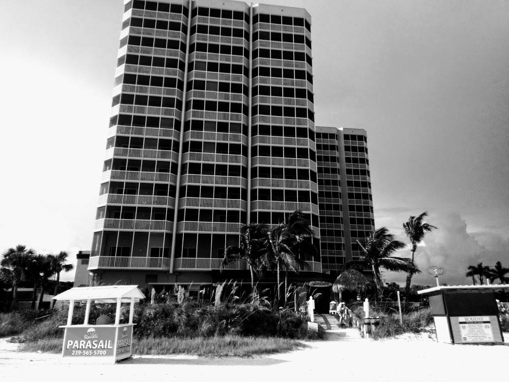 Cabanas Beach Bar & Grille | restaurant | 2000 Estero Blvd, Fort Myers Beach, FL 33931, USA | 2397657654 OR +1 239-765-7654