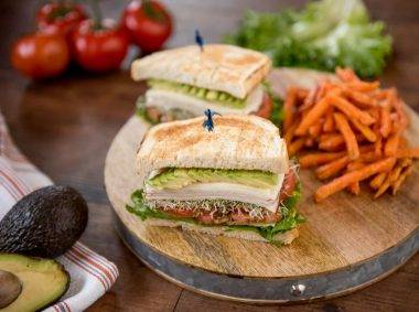 The Broken Yolk Cafe | restaurant | 2034 E Southern Ave, Mesa, AZ 85204, USA | 4808929655 OR +1 480-892-9655