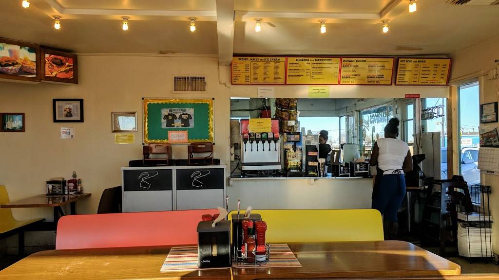 Health Camp | restaurant | 2601 Circle Rd, Waco, TX 76706, USA | 2547522186 OR +1 254-752-2186