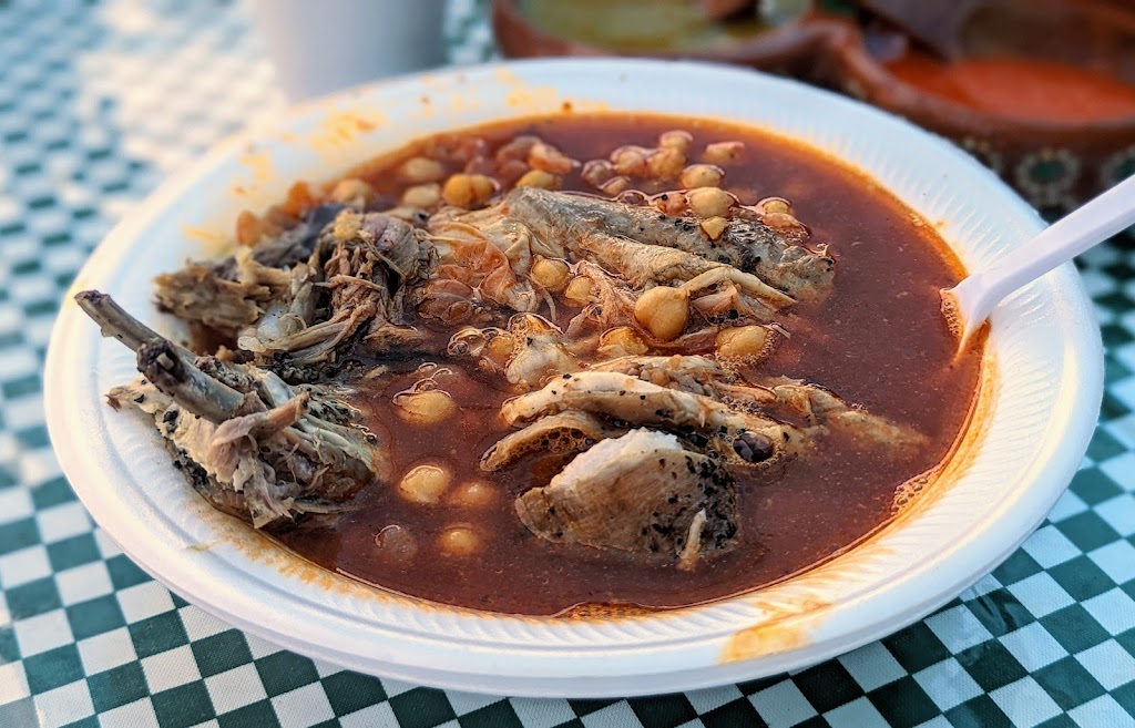 Tacos de Cabrito y Machito El Lagunero | restaurant | 2598 N State St, Muscoy, CA 92407, USA | 9092541843 OR +1 909-254-1843