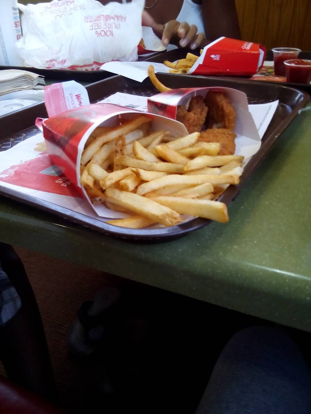 Wendys | restaurant | 2240 Griffin Rd, Lakeland, FL 33810, USA | 8638535757 OR +1 863-853-5757